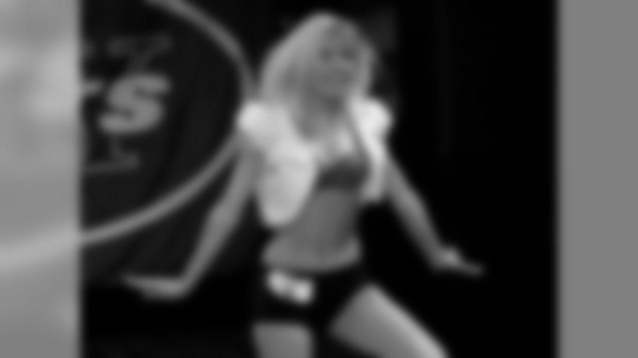 Jacqueline 2009 Flight Crew Member Photos