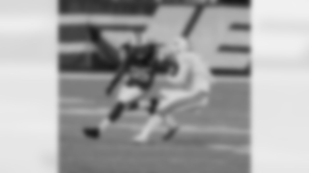 After spending three years with Vikings QB Teddy Bridgewater at Louisville, Pryor knows a thing or two about the QB's tendencies. Pryor said Friday that he's gladly shared this information with the rest of the defense and they're planning on getting after Bridgewater: "It's going to be fun, man. It's going to be a very competitive game. I look forward to going against him. It's been a very long time. It should be fun."