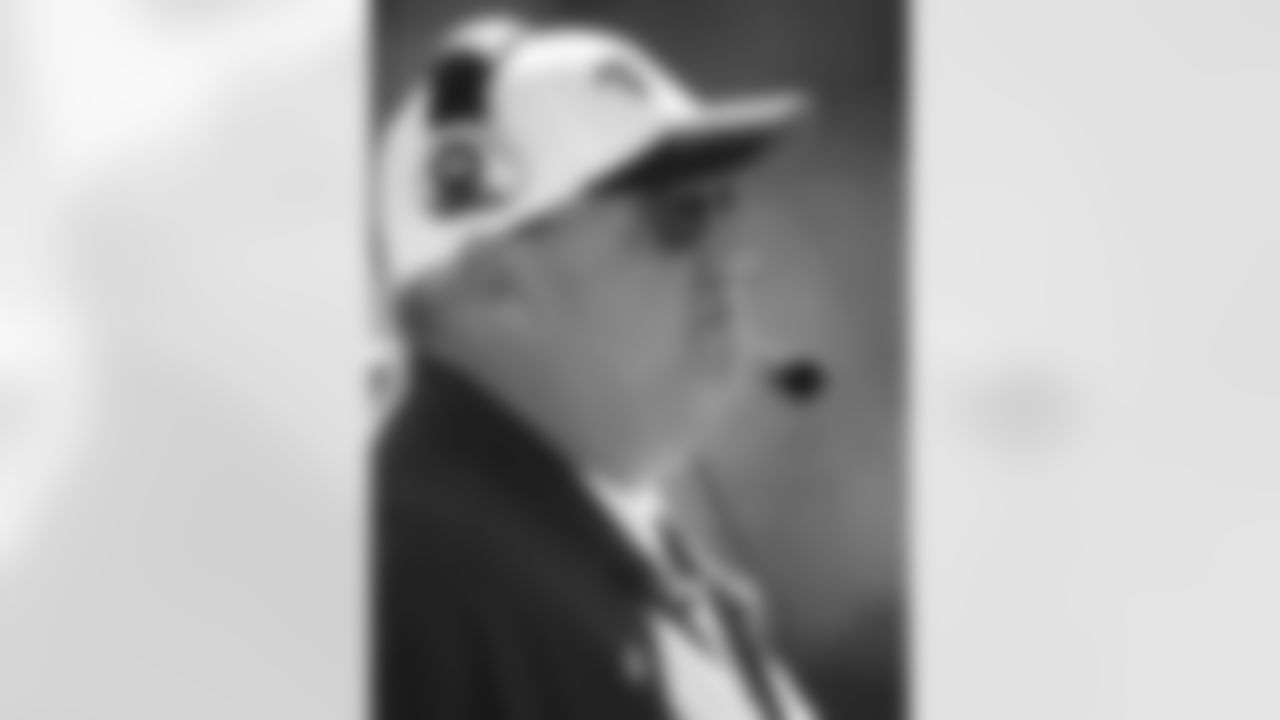 2009 Week 7 - Jets at Raiders Photos