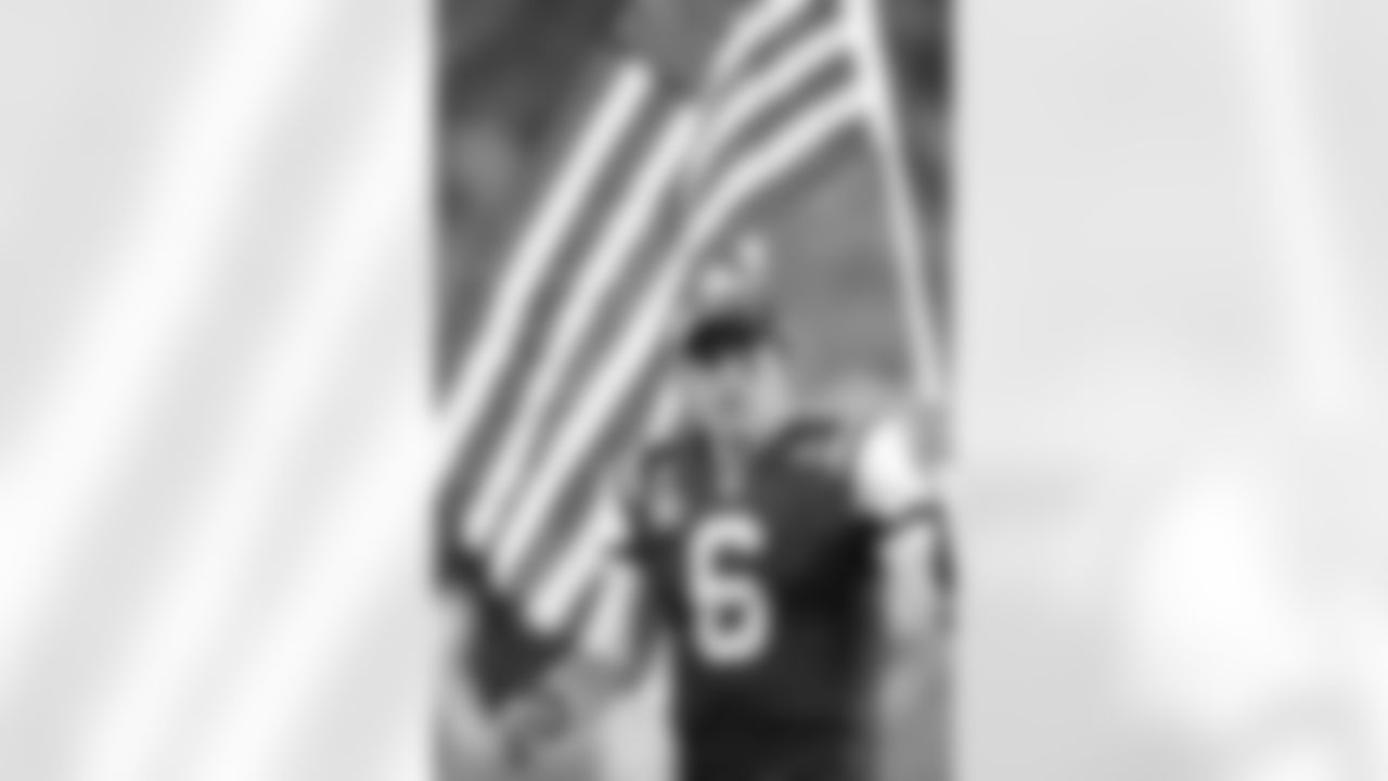 Mark Sanchez Photos