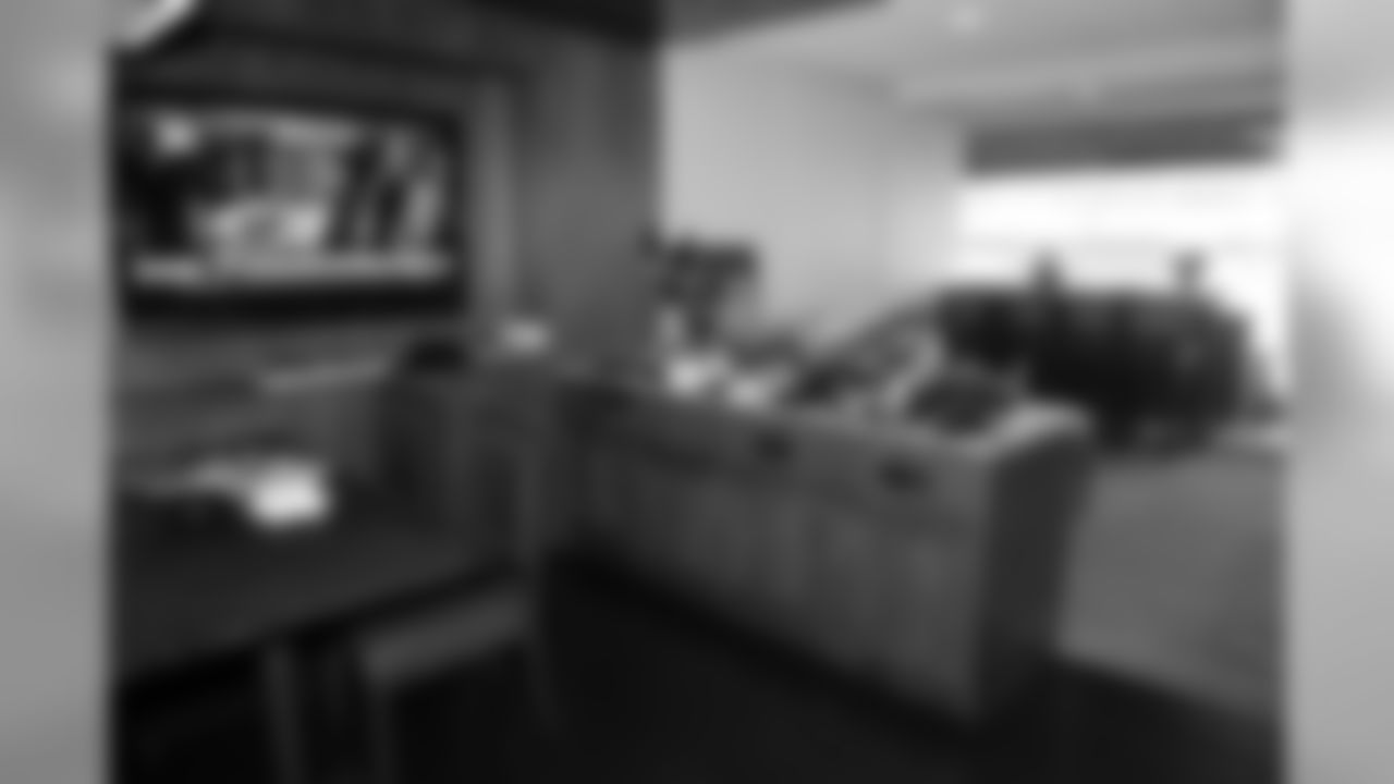 Kitchen and Dining Area in the Hertz Suites