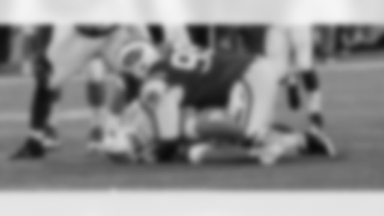 Coach Ryan's desire to play younger guys on the roster has lead to increased playing time for DT T.J. Barnes. The 6'7", 364-pounder has been a pleasant surprise for the Jets since training camp. He's given the defensive line some depth after the injury to Muhammad Wilkerson. Barnes blew up a read-option play against the Dolphins and dropped QB Ryan Tannehill in the backfield. Look for Barnes to make the most of his opportunities in this one.