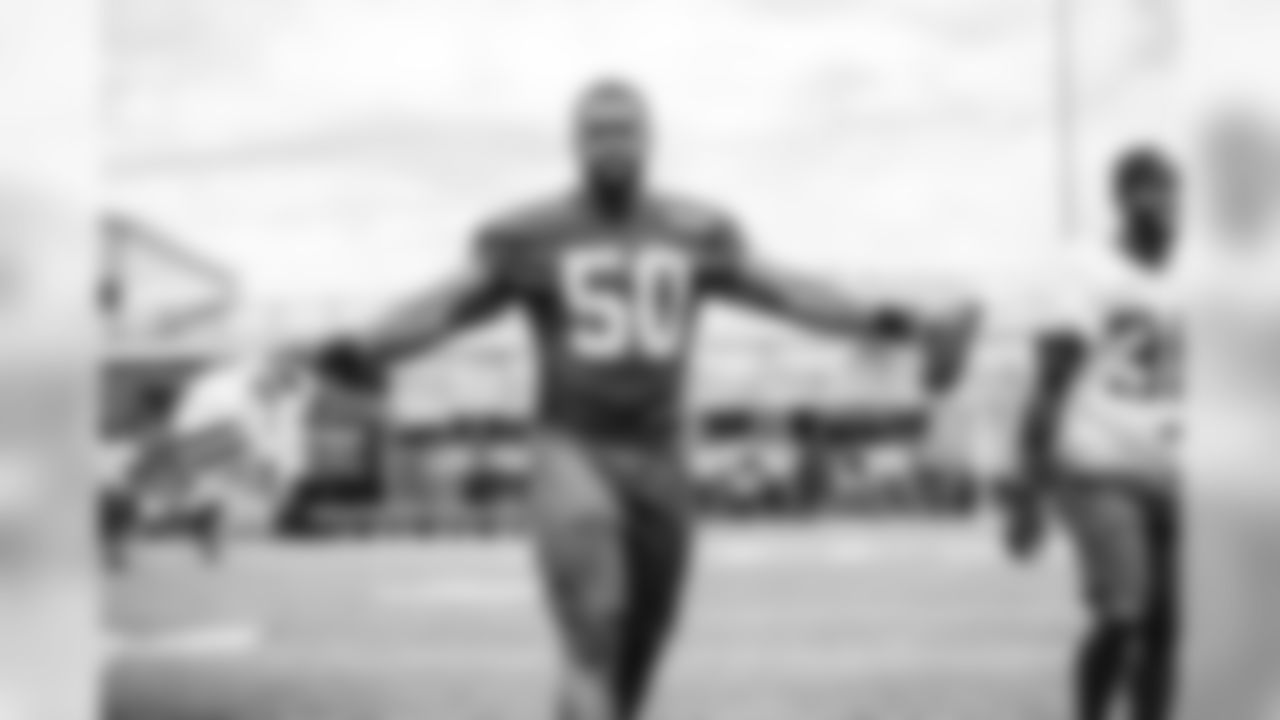 LB Freddie Bishop