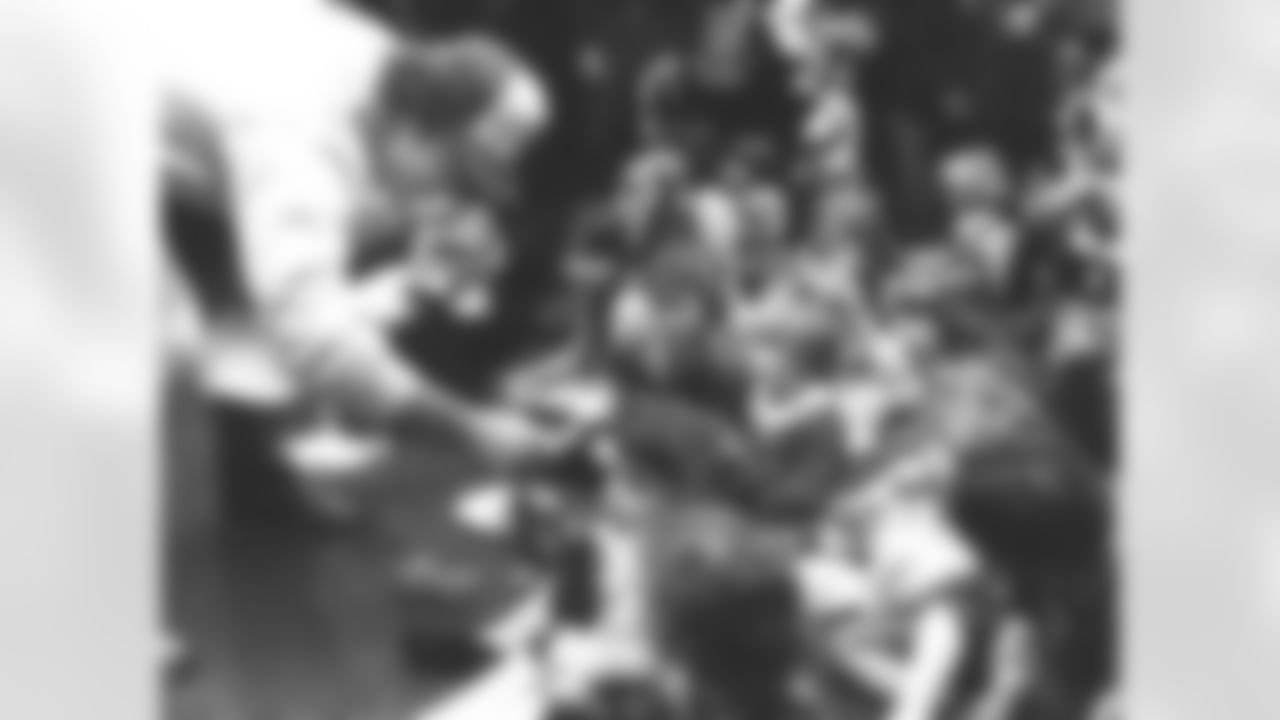 Marty Lyons Photos