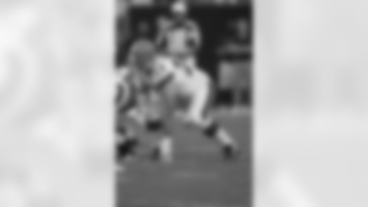 LT Joe Thomas