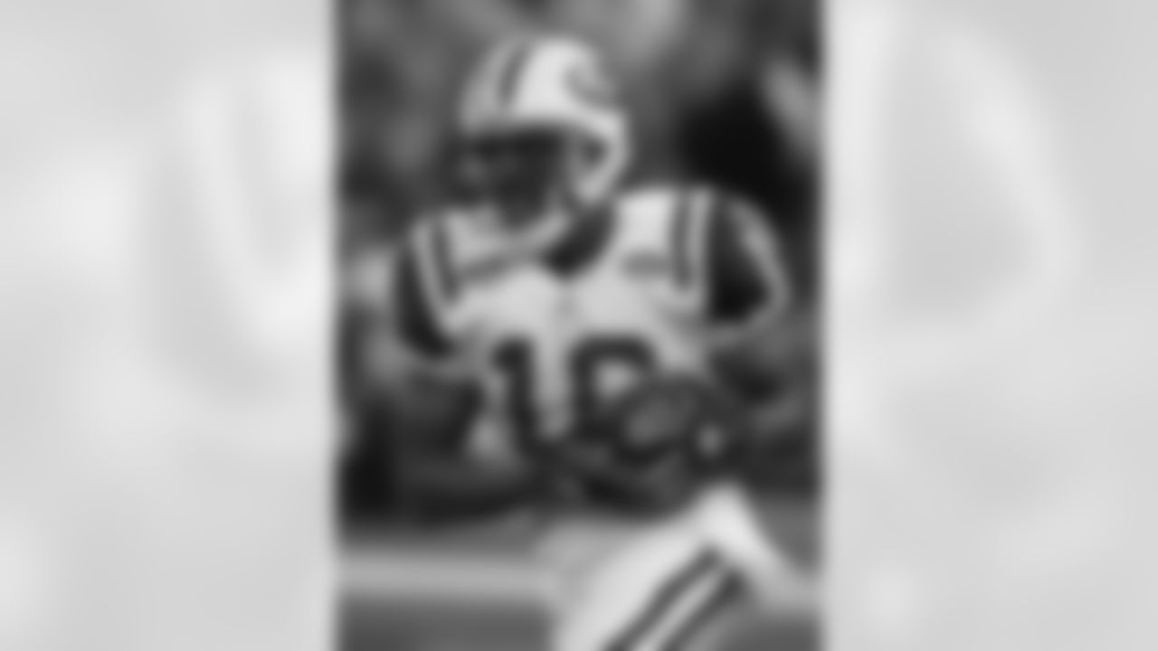 2009 Week 13 Jets at Bills Photos