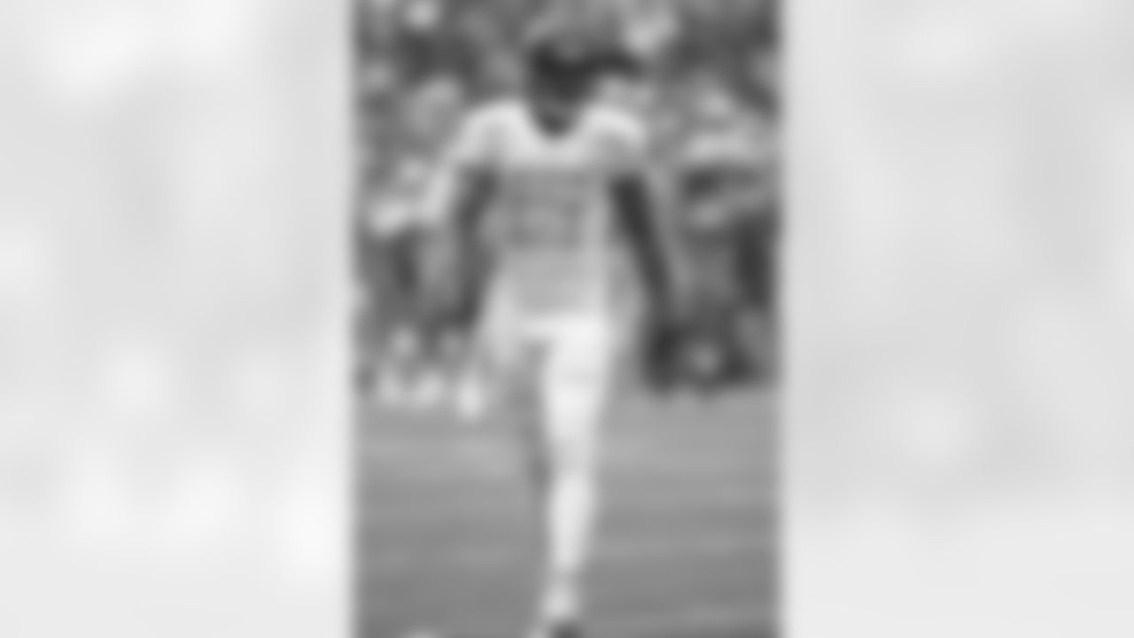 Marshall was also named First-Team All-Pro in 2012 and has totaled 771 catches for 9,771 yards and 75 touchdowns in his nine-year career.