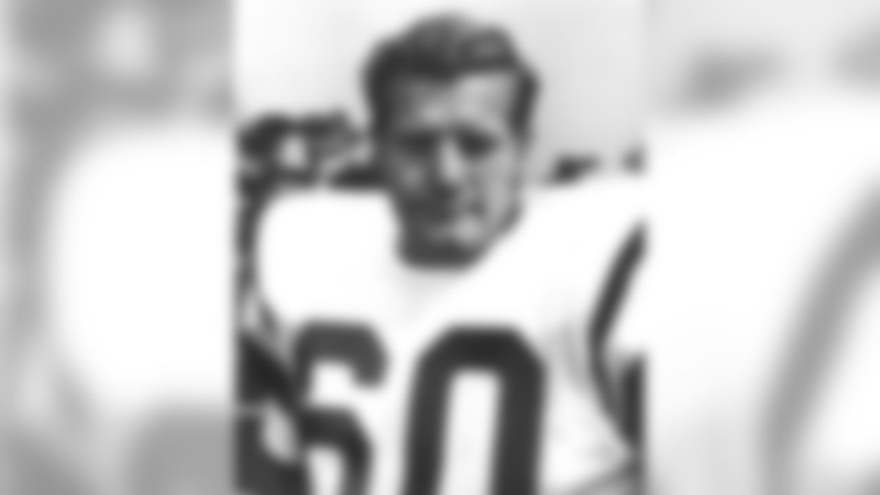 #60 LB- Larry Grantham (1960-1972)