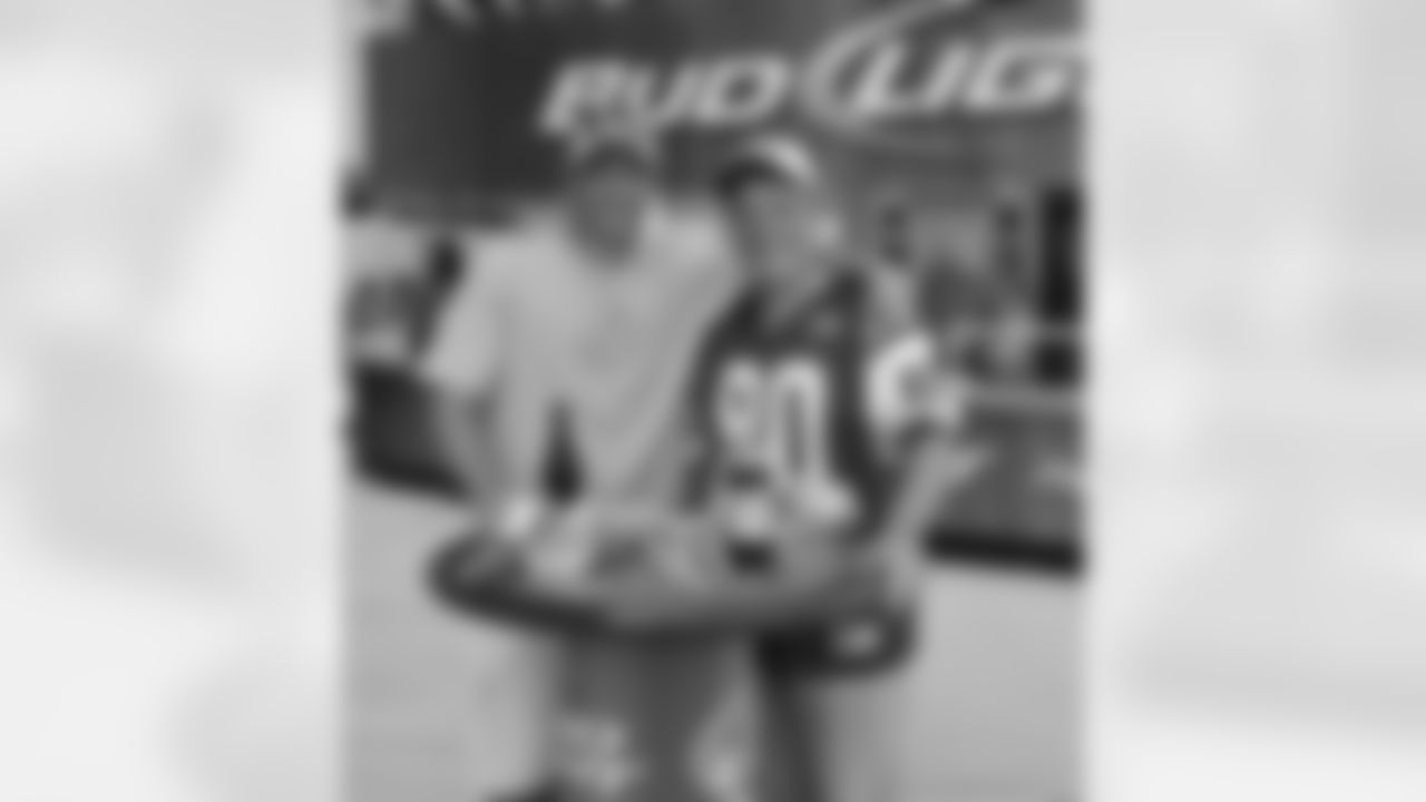 2010 Week 2 Jets vs Patriots Fan Photos