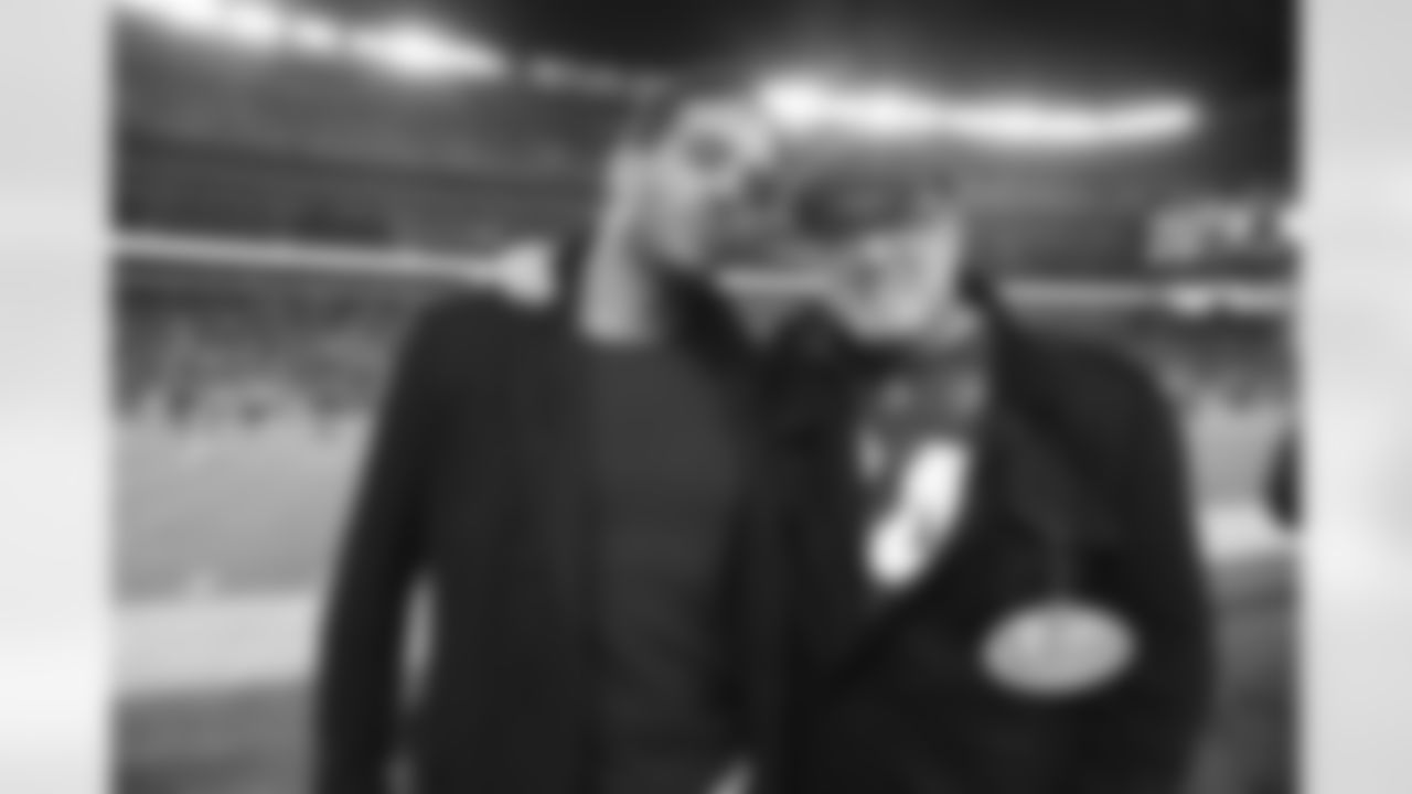 Bobby Cannavale and David Zayas - 12/1 Jets vs Dolphins