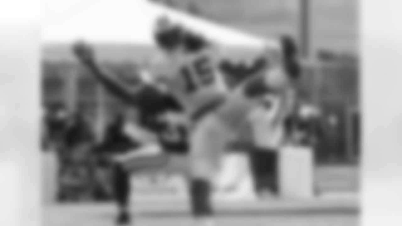 WR Brandon Marshall