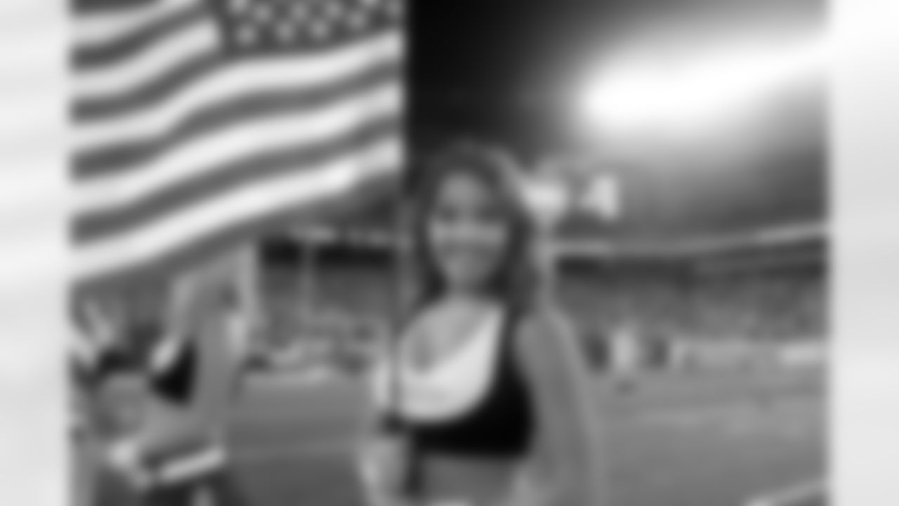 New York Jets Flight Crew: Jets vs Cowboys