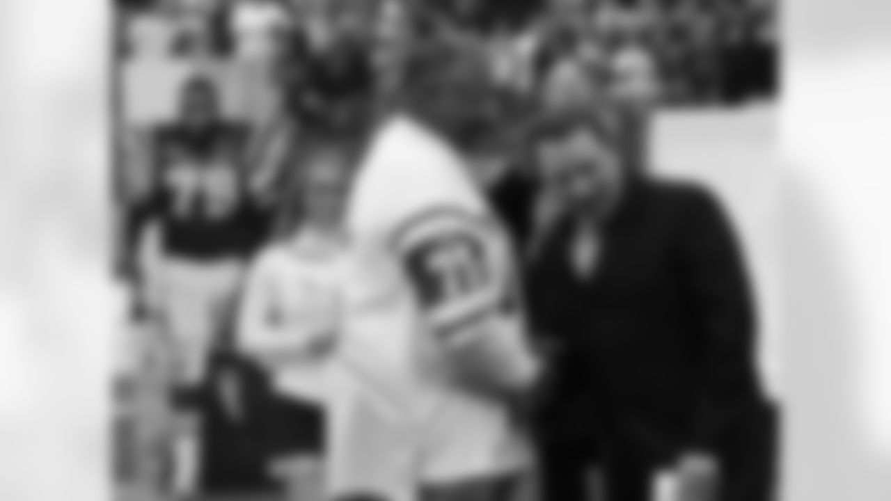 Winston Hill Photos