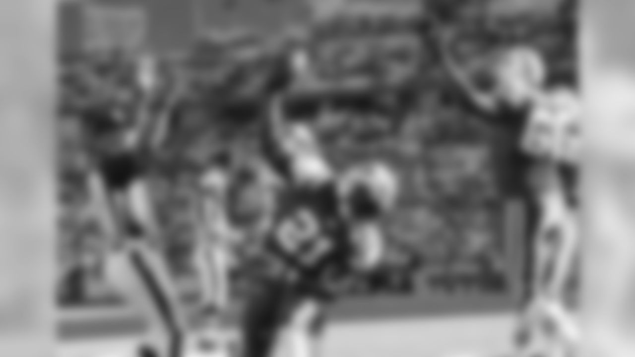 LaDainian Tomlinson Photos