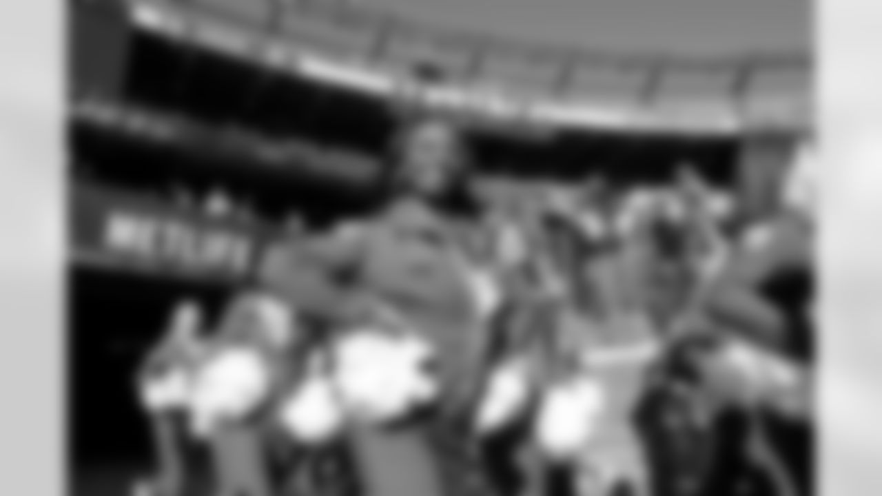 New York Jets Flight Crew: Jets vs Chiefs