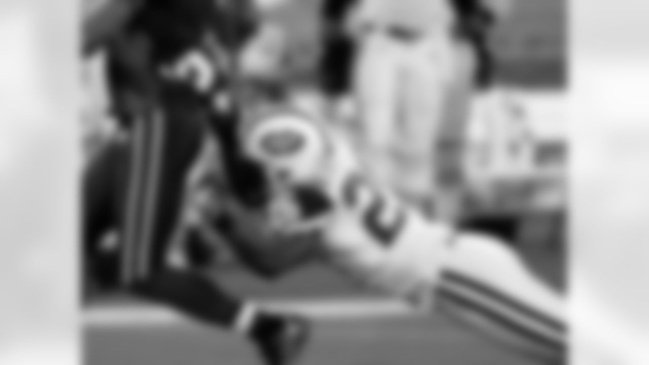 2009 Week 13 Jets at Bills Photos