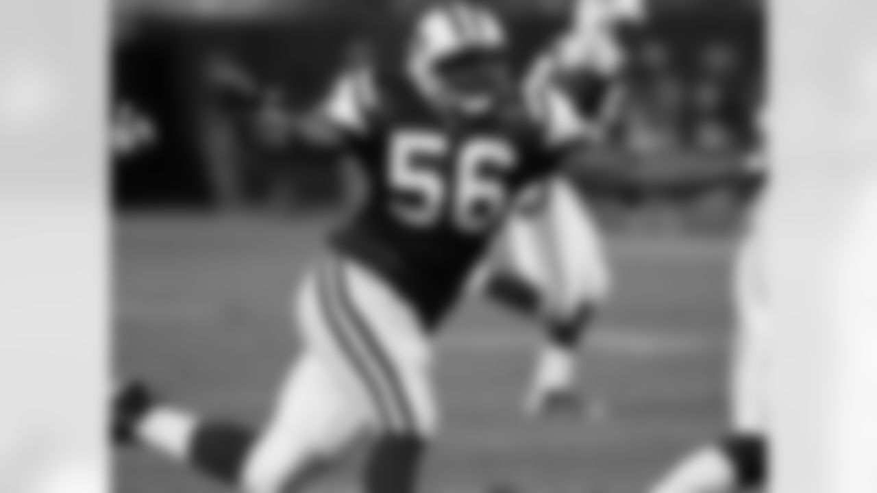 Vernon Gholston Photos