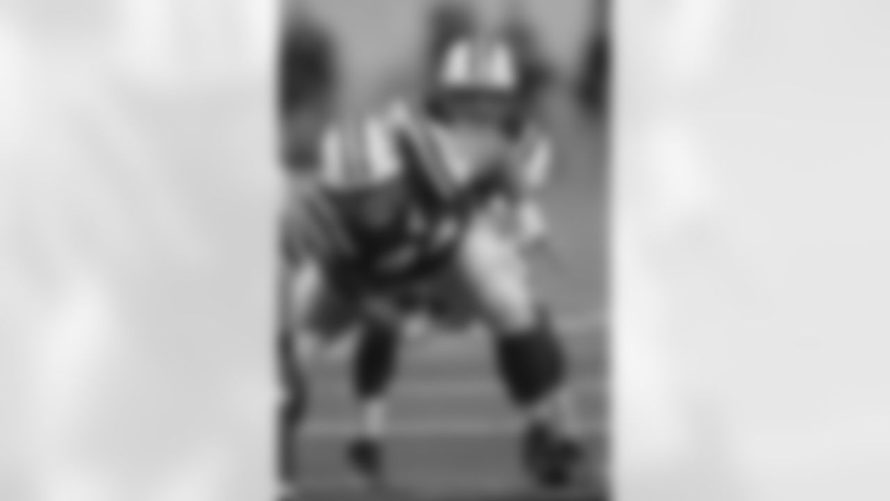 Nick Mangold Photos