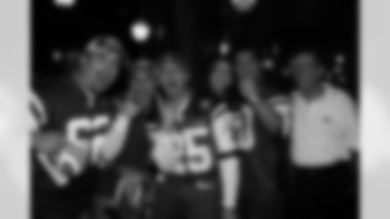 Fans celebrate the Gholston pick at the Jets Draft Day Party