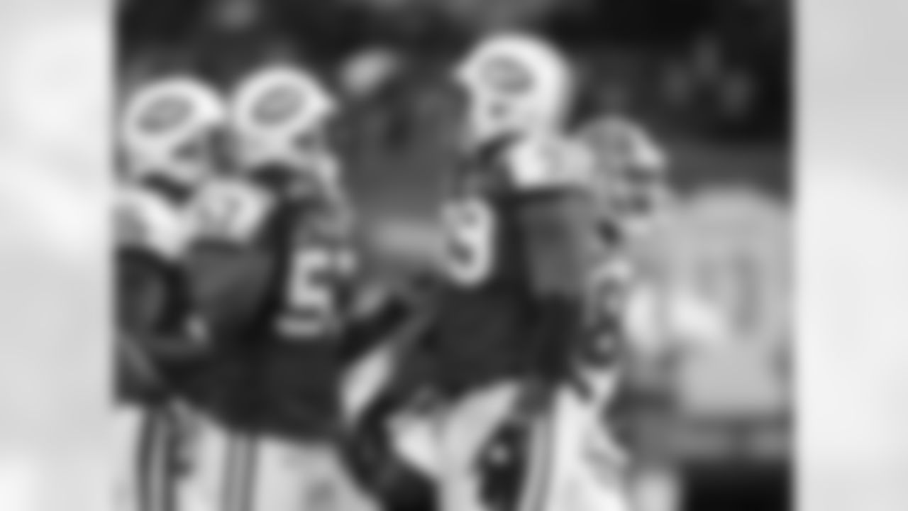 2009 Week 6 - Jets vs Bills Photos