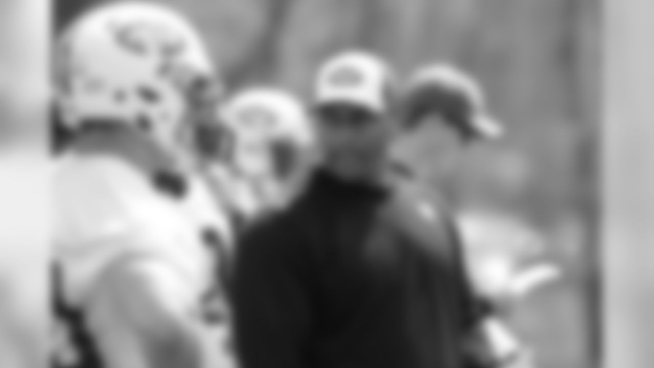 Marcel Shipp played seven seasons for the Arizona Cardinals, rushing for 2,197 yards and 11 touchdowns. He also caught 113 passes between 2001 and '07. Shipp coached alongside Todd Bowles as an intern on the Cardinals staff in 2013, then last year was RB coach at his alma mater, Massachusetts.