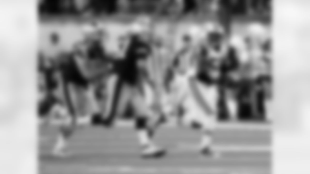 2010 Week 2 Jets vs Patriots Game Photos