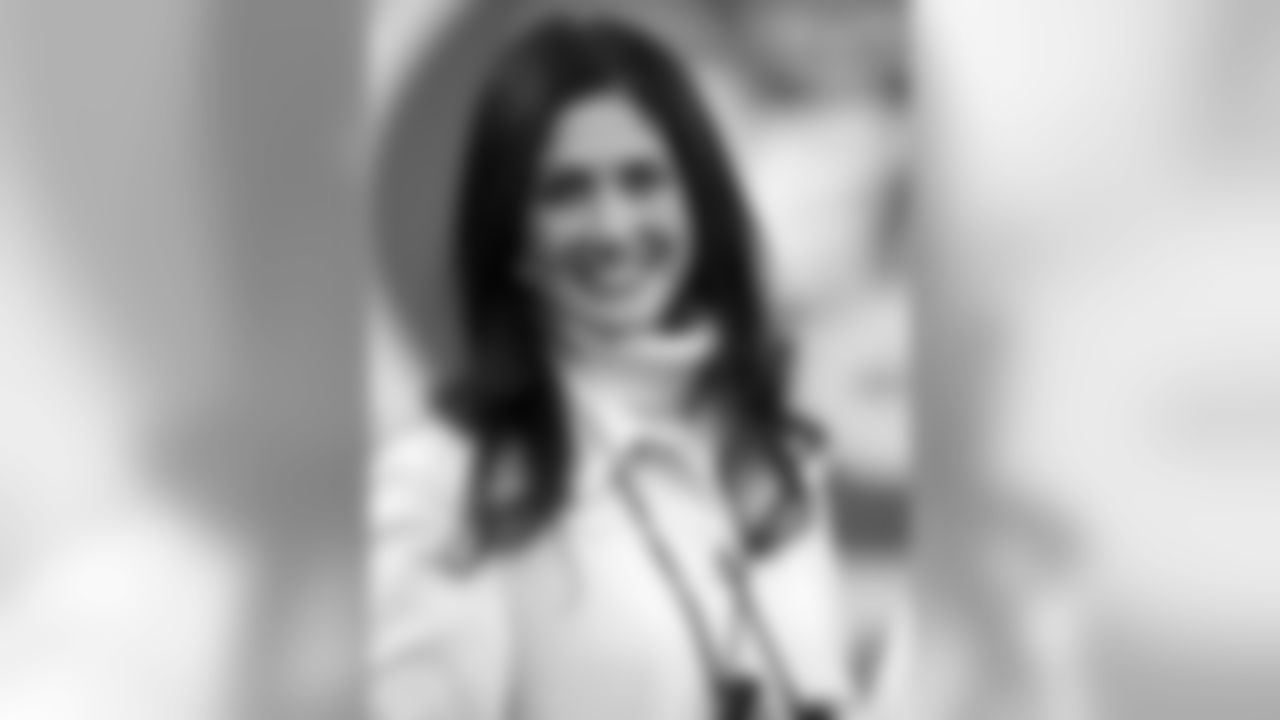 Denise Garvey - Director of New York Jets Flight