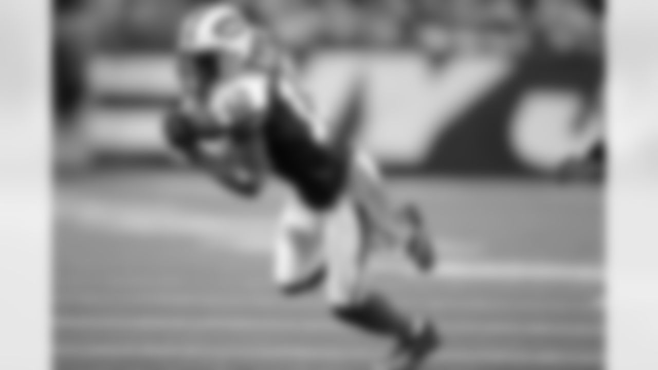 2011 Regular Season Week 6 Jets vs. Dolphins Game Photos