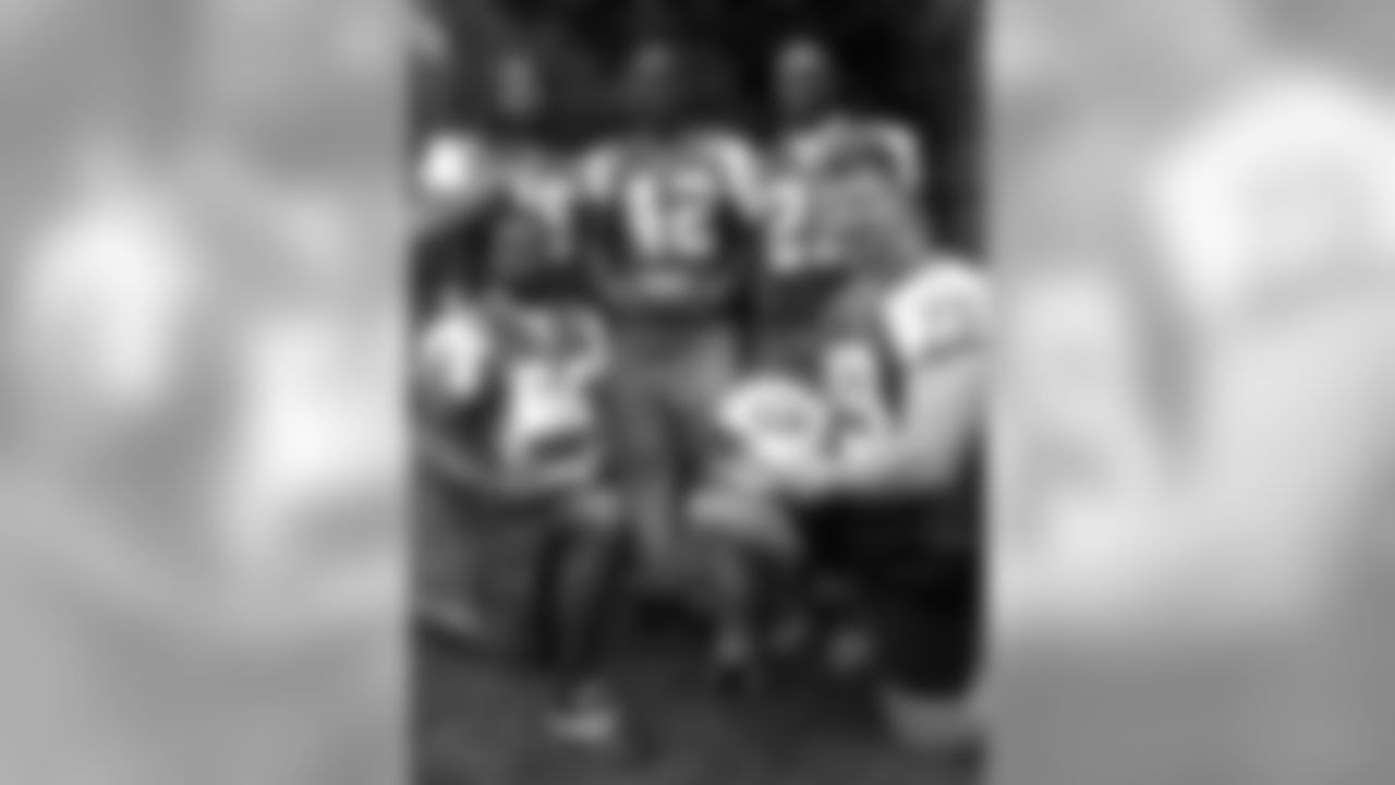 Rear, from left: Steve White, Sam Garnes, Aaron Beasley; front from left, Sam Cowart and Dave Szott