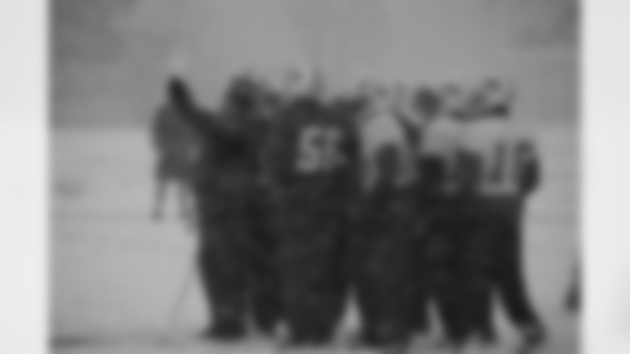 2008 - In preparation for a snowy Seattle the Jets practiced outside during a 2008 snow storm.