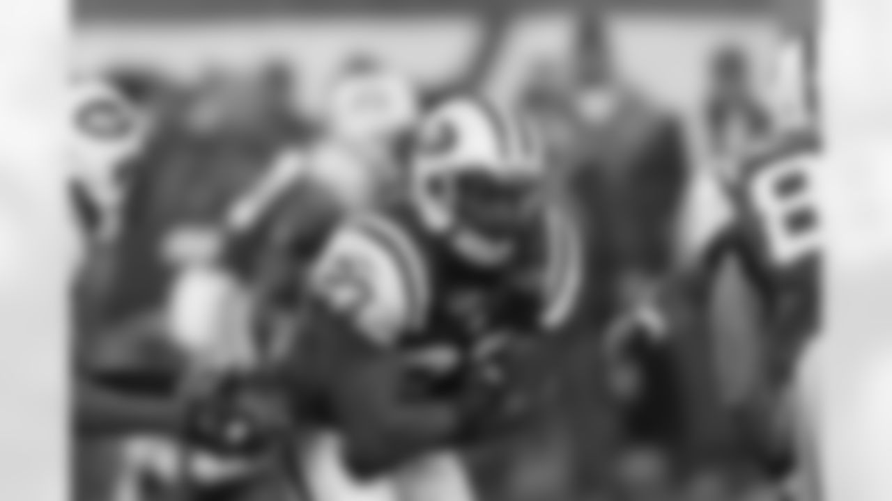 2010 Week 14 Jets vs Dolphins Game Photos