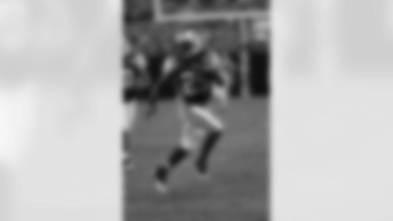 Joe Mcknight Photos