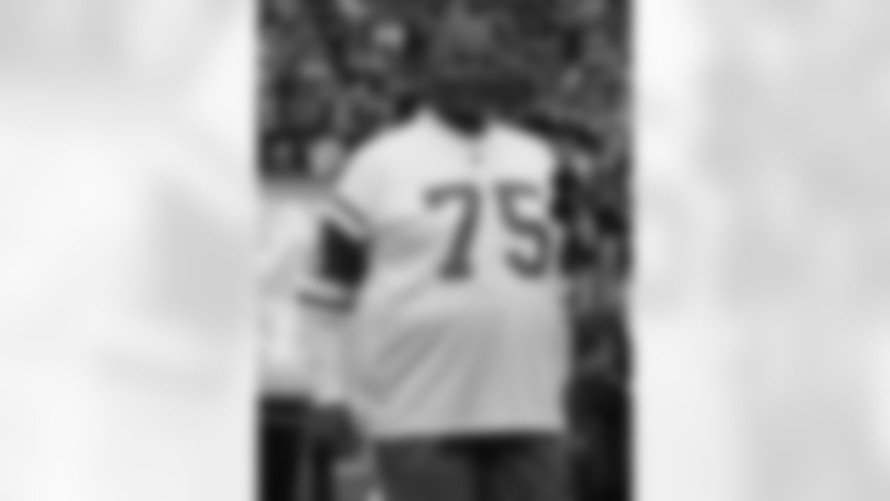 Winston Hill Photos