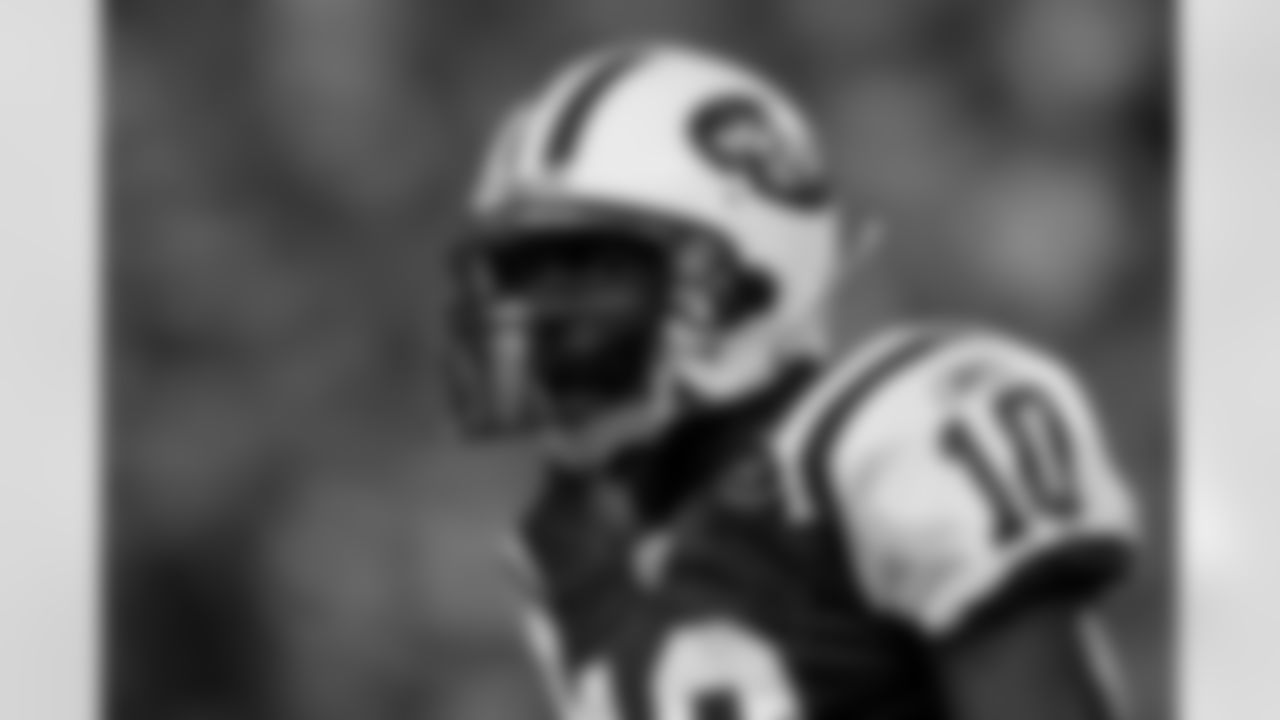2010 Week 5 Jets vs Vikings Game Photos