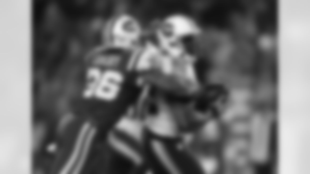Landry, the five-year Raven and two-year Jaguar, signed on as a veteran free agent in 2013 and immediately began a stretch of 32 straight games played and 30 starts as the playcaller in the deep middle of the defense.