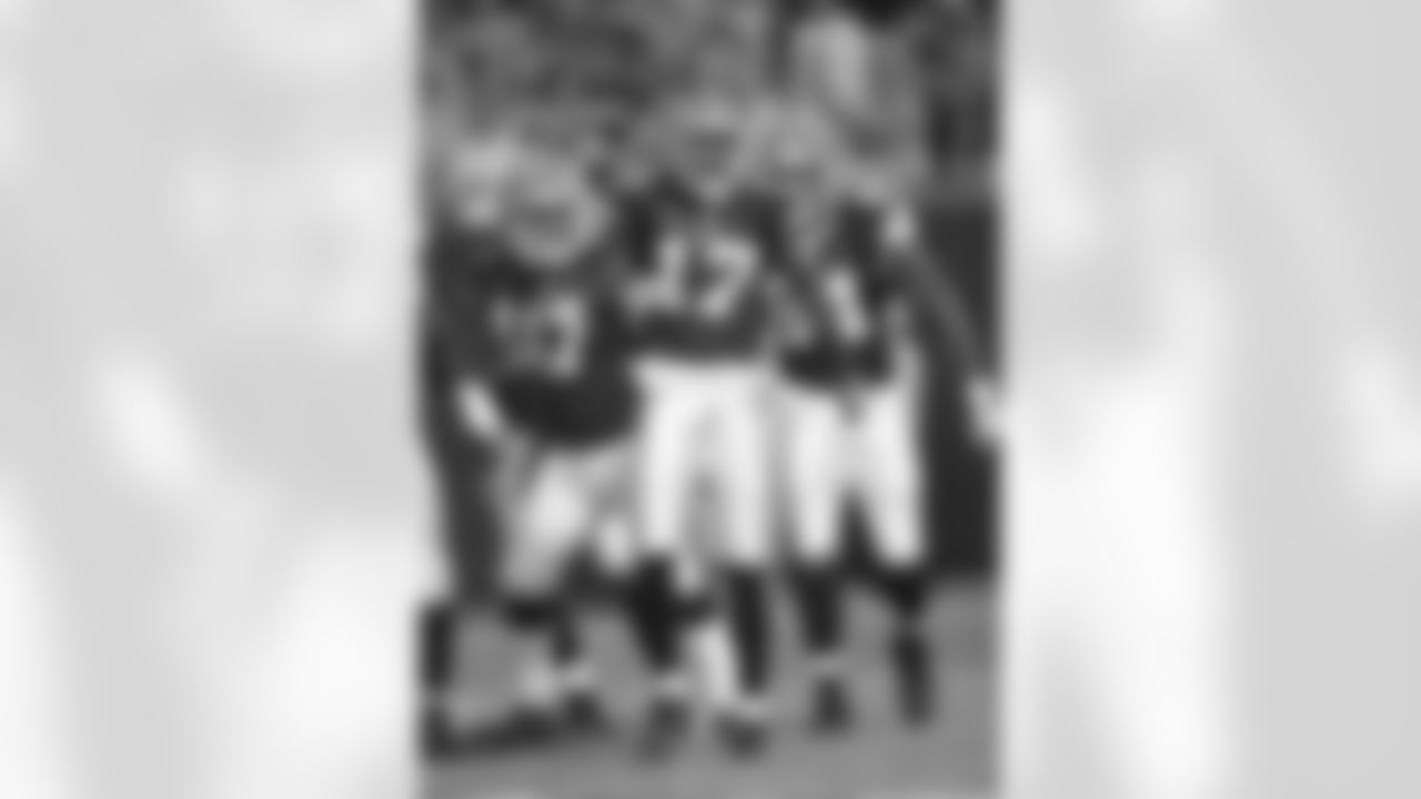WR Braylon Edwards Photos