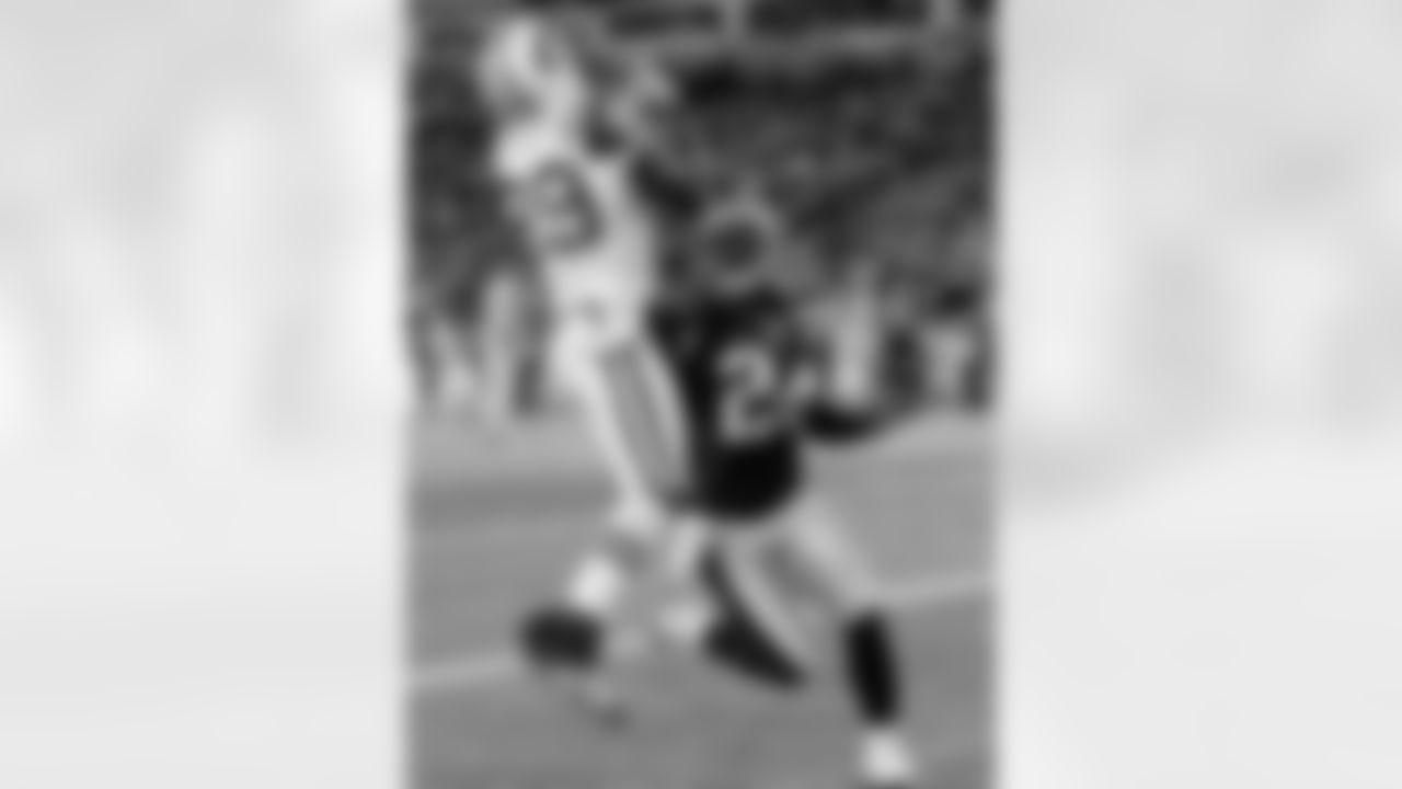 2009 Week 11 Jets at Patriots Photos