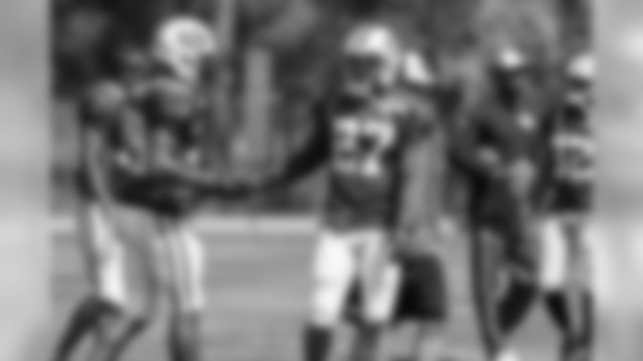 Dee Milliner appears to be back and ready to make his 2014 debut against the Packers on Sunday. He practiced for the first time Wednesday since suffering a high ankle sprain after landing awkwardly while defending a pass during training camp on Aug. 10. The cornerback said that the ankle feels good and we will see him give it his all: "If I'm out there, expect the most out of me."