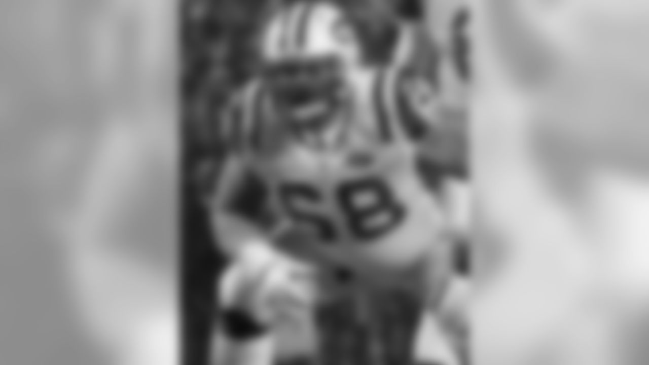 Matt Slauson Photos