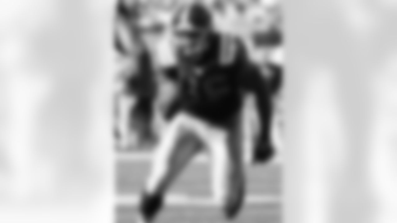 Vernon Gholston Photos