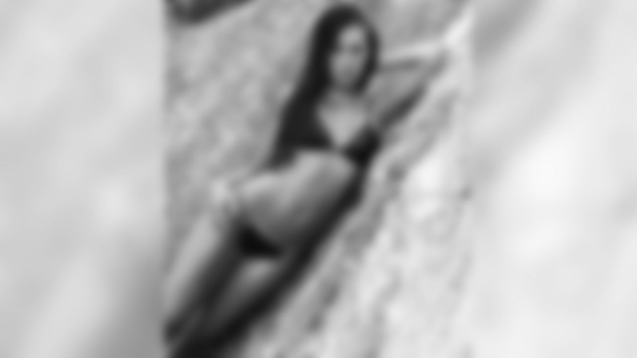 Jenna, Jamaica - 2015 Calendar