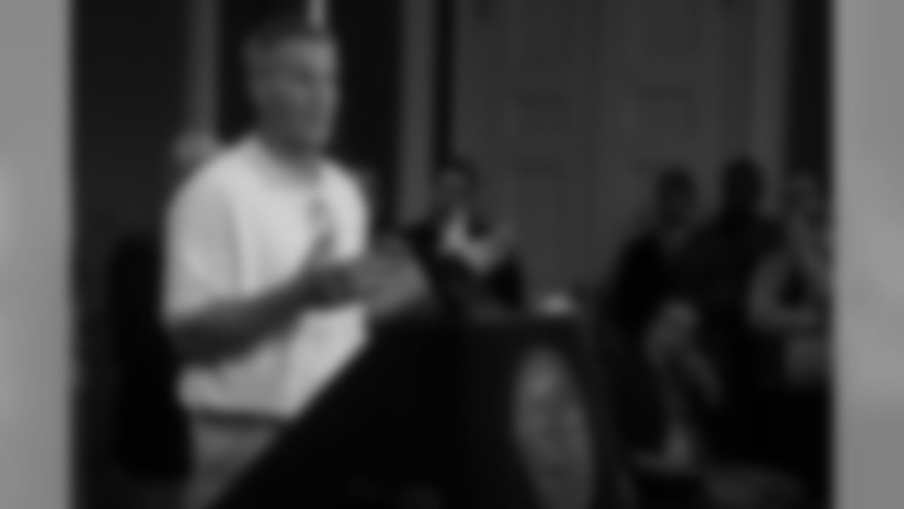 08 Brett Favre welcomed at City Hall