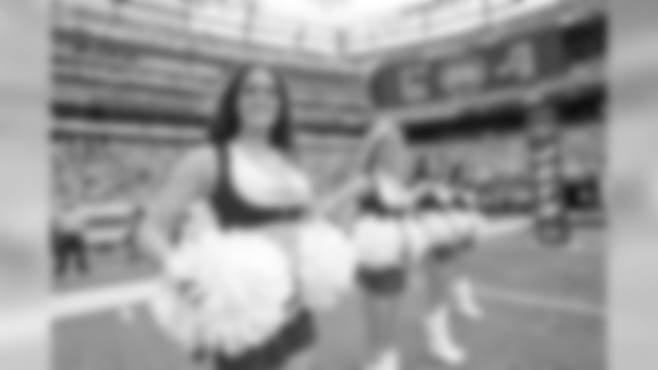 New York Jets Flight Crew: Jets vs Jaguars