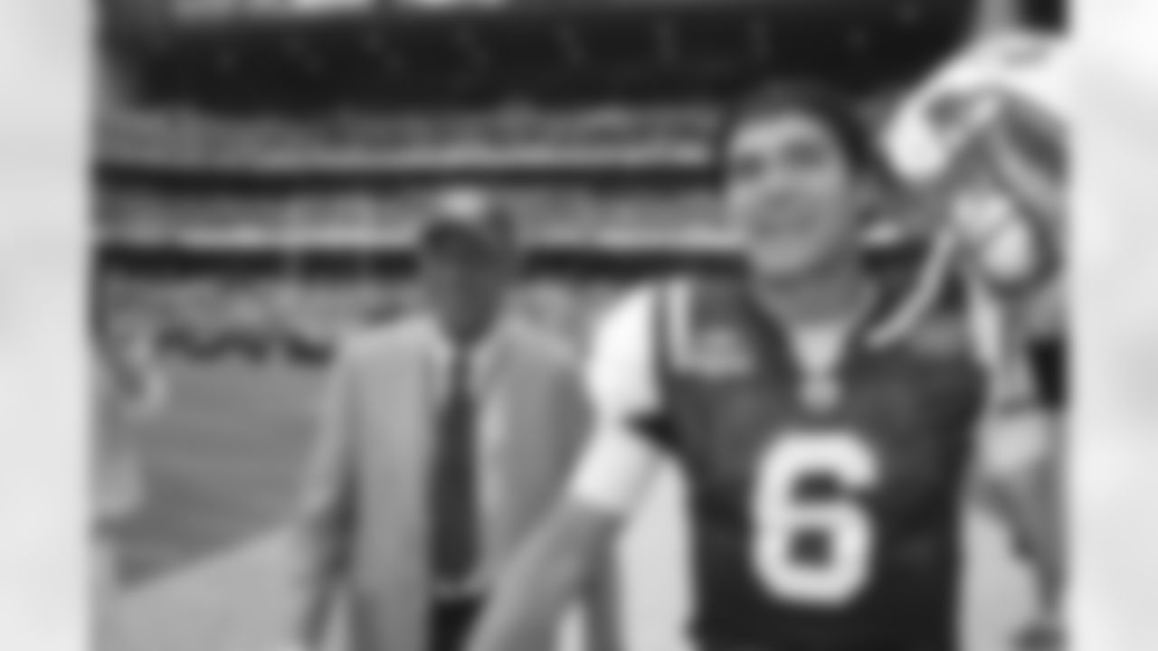 2009 Week 1 - Jets at Texans Photos