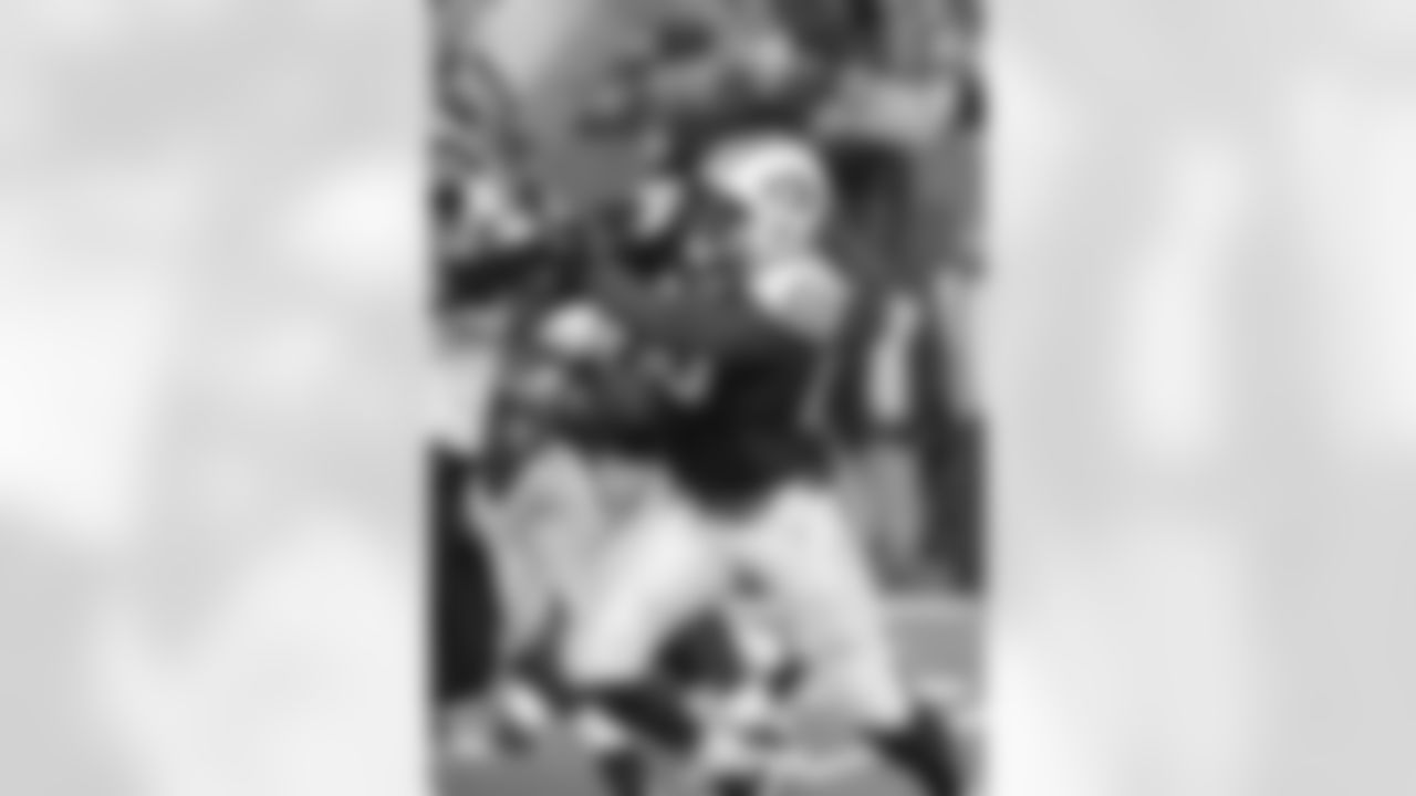 D'Brickashaw Ferguson Photos