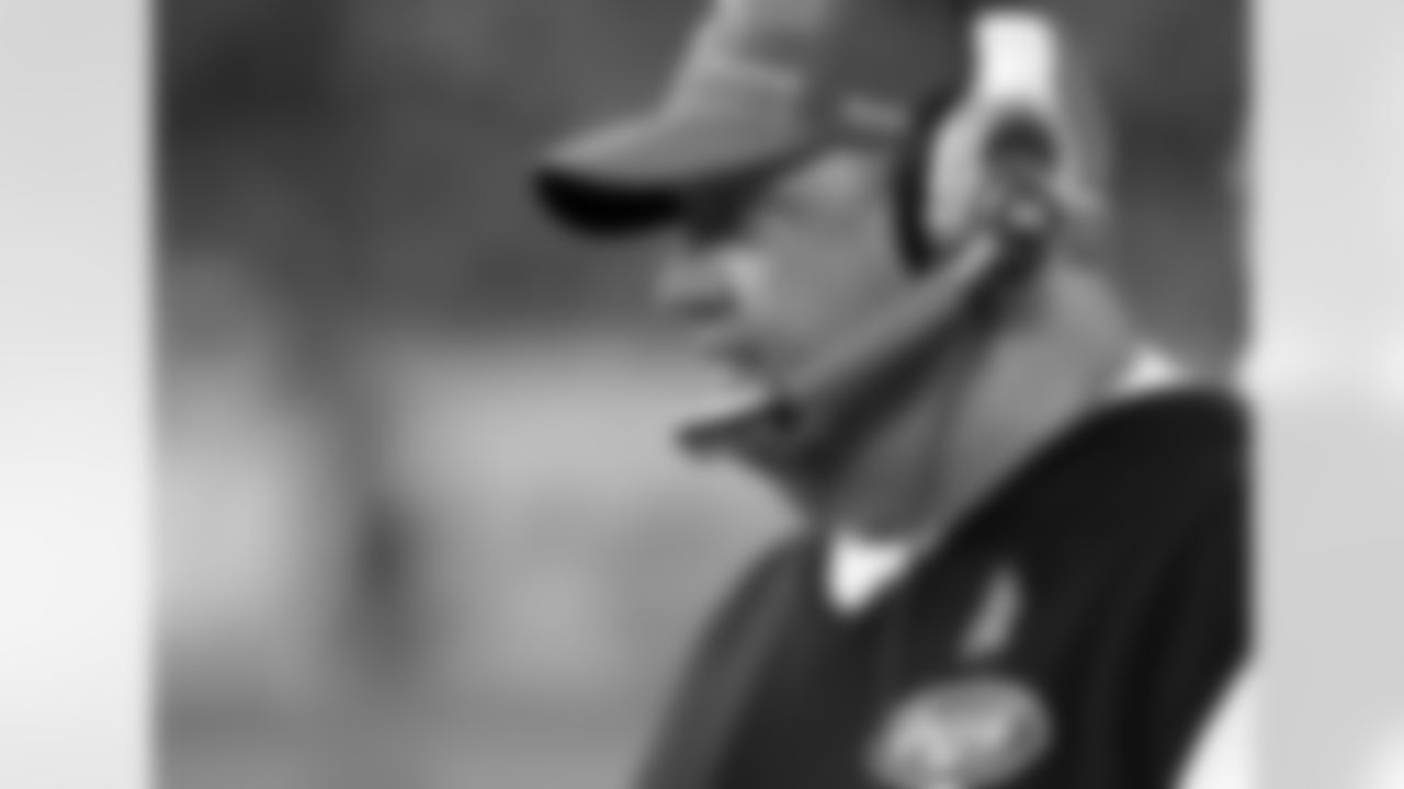 2011 Regular Season Week 6 Jets vs. Dolphins Game Photos