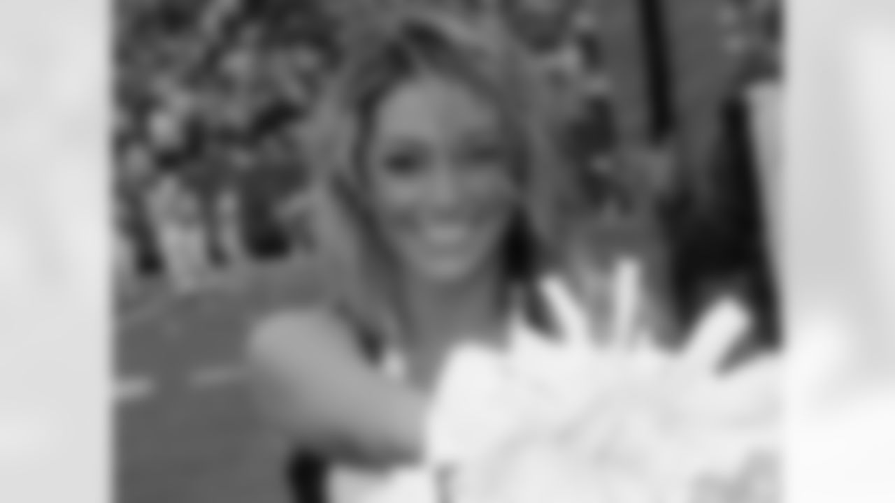 Samantha C. 2009 Flight Crew Member Photos