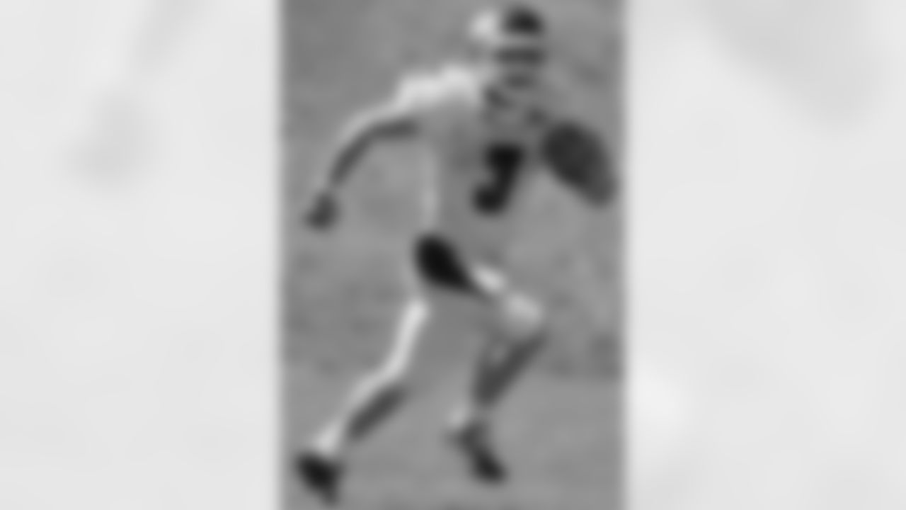 RB Danny Woodhead, Chadron State