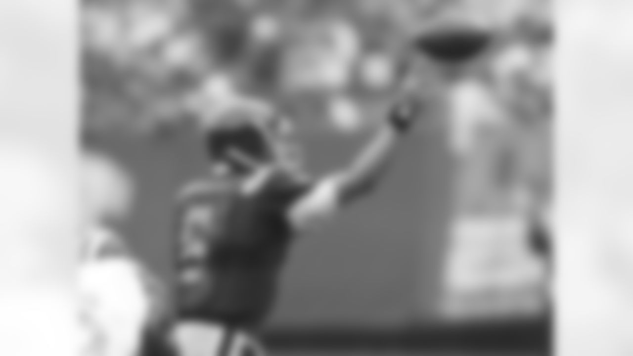 2009 Week 3 - Jets vs Titans Photos