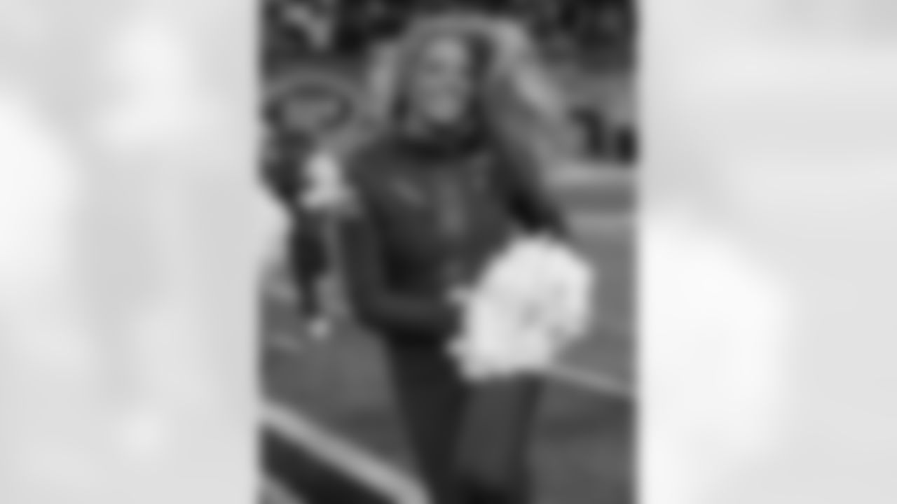 2009 Week 16 Jets vs Bengals Flight Crew Photos